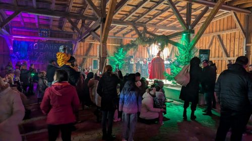 PXL 20251206 163815580